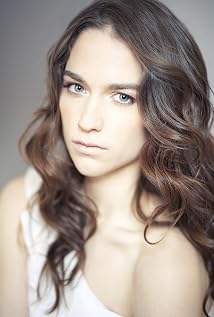 Melanie Scrofano - IMDb