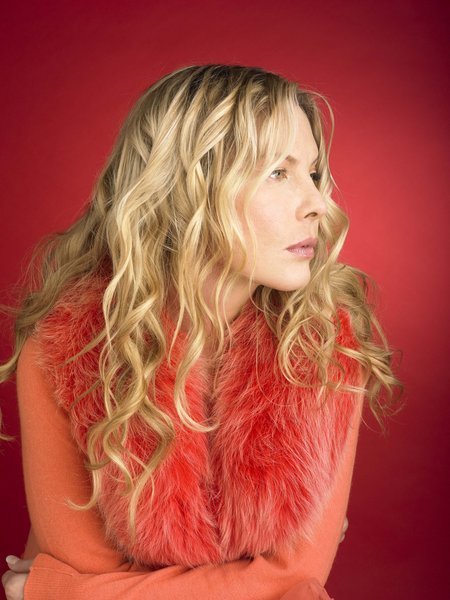 Deborah Kara Unger 2024: dating, net worth, tattoos, smoking & body